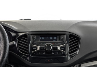 Подержанный автомобиль LADA (ВАЗ) Vesta Sedan 2016 года (17 фото)