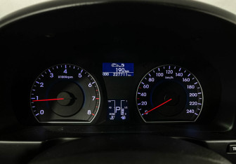 Подержанный автомобиль Hyundai i30 Hatchback 2010 года (11 фото)