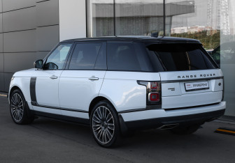 Подержанный автомобиль Land Rover Range Rover 2020 года (7 фото)
