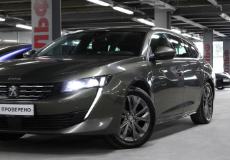 Подержанный автомобиль Peugeot 508 Wagon 2019 года (22 фото)