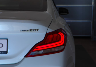 Подержанный автомобиль Genesis G70 2018 года (28 фото)