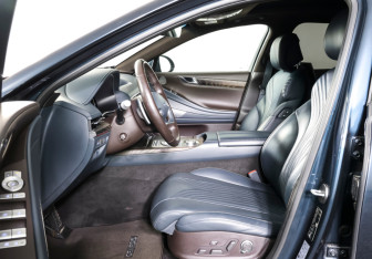 Подержанный автомобиль Genesis G80 2021 года (17 фото)