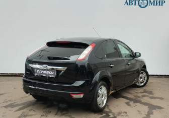 Подержанный автомобиль Ford Focus Hatchback 2009 года (5 фото)