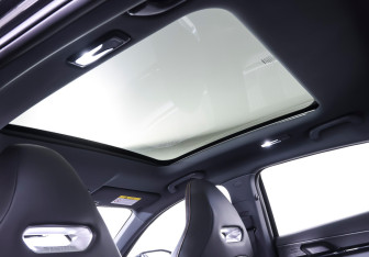 Подержанный автомобиль Changan UNI-V 2023 года (17 фото)