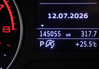 Подержанный автомобиль Audi A3 Hatchback 2016 года (12 фото)