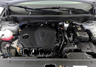 Подержанный автомобиль Kia Sportage 2023 года (9 фото)