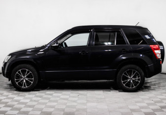 Подержанный автомобиль Suzuki Grand Vitara 2008 года (8 фото)