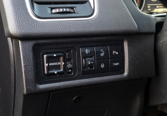 Подержанный автомобиль Geely Emgrand X7 2019 года (19 фото)