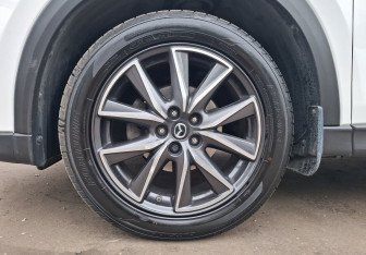Подержанный автомобиль Mazda CX-5 2019 года (9 фото)