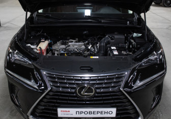 Подержанный автомобиль Lexus NX 2018 года (9 фото)