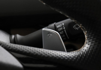 Подержанный автомобиль Changan UNI-V 2023 года (15 фото)