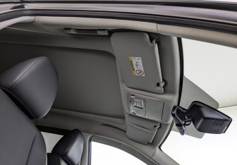 Подержанный автомобиль Nissan X-Trail 2017 года (23 фото)