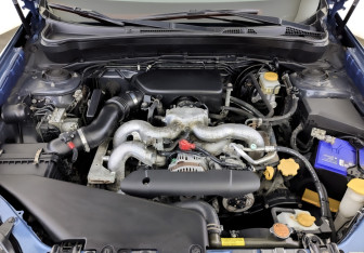 Подержанный автомобиль Subaru Forester Suv 2010 года (9 фото)