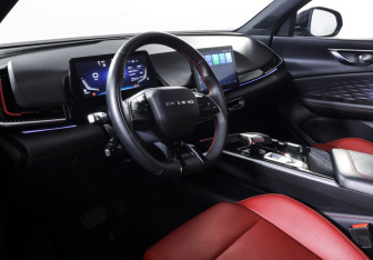Подержанный автомобиль BAIC X55 2023 года (15 фото)
