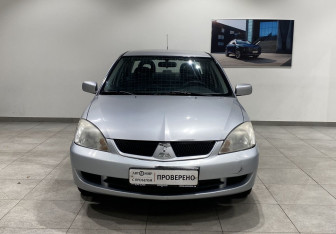 Подержанный автомобиль Mitsubishi Lancer Sedan 2007 года (2 фото)