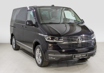 Подержанный автомобиль Volkswagen Multivan 2021 года (3 фото)