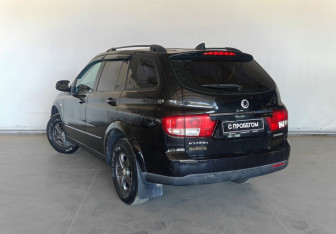 Подержанный автомобиль SsangYong Kyron 2011 года (4 фото)