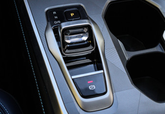 Подержанный автомобиль GAC GS3 2024 года (15 фото)