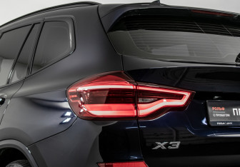 Подержанный автомобиль BMW X3 2019 года (19 фото)