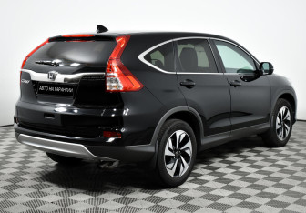 Подержанный автомобиль Honda CR-V 2015 года (5 фото)