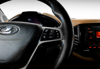 Подержанный автомобиль LADA (ВАЗ) XRAY 2019 года (28 фото)