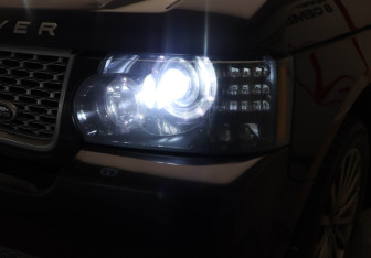 Подержанный автомобиль Land Rover Range Rover 2012 года (23 фото)