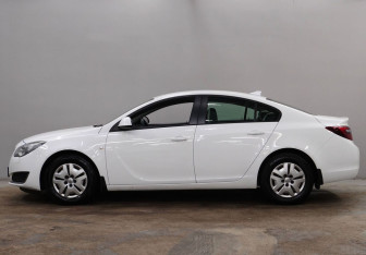Подержанный автомобиль Opel Insignia Sedan 2014 года (4 фото)