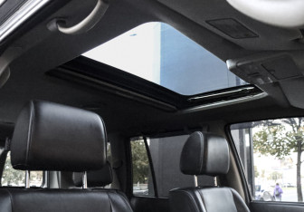 Подержанный автомобиль Nissan Patrol 2005 года (16 фото)