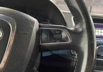 Подержанный автомобиль Audi Q5 2010 года (16 фото)