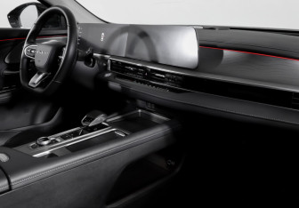 Подержанный автомобиль Chery Arrizo 8 2023 года (9 фото)