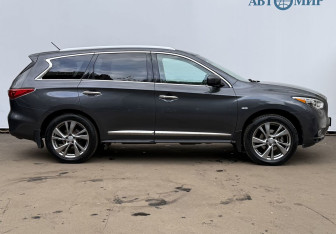 Подержанный автомобиль Infiniti QX60 2014 года (4 фото)