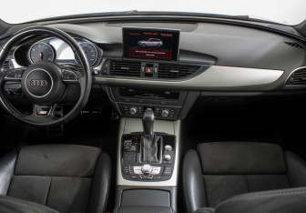 Подержанный автомобиль Audi A6 Wagon 2018 года (10 фото)