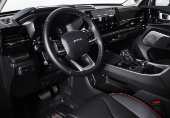 Подержанный автомобиль Haval H3 2024 года (15 фото)