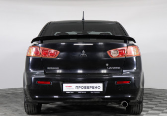 Подержанный автомобиль Mitsubishi Lancer Sedan 2008 года (2 фото)