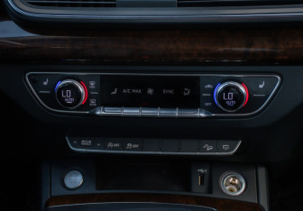 Подержанный автомобиль Audi Q5 2019 года (15 фото)