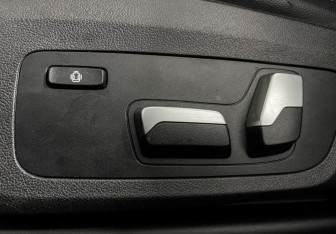 Подержанный автомобиль BMW X3 2018 года (17 фото)