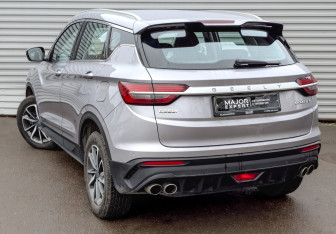 Подержанный автомобиль Geely Coolray 2022 года (7 фото)