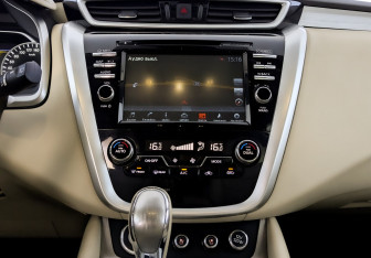 Подержанный автомобиль Nissan Murano Suv 2021 года (14 фото)