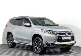 Подержанный автомобиль Mitsubishi Pajero Sport 2018 года (3 фото)