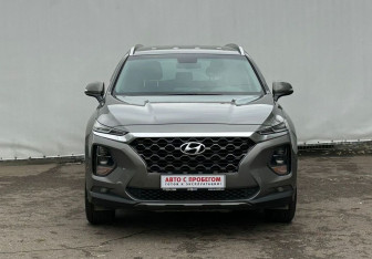 Подержанный автомобиль Hyundai Santa Fe 2019 года (2 фото)