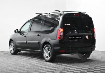 Подержанный автомобиль LADA (ВАЗ) Largus Wagon 2015 года (3 фото)