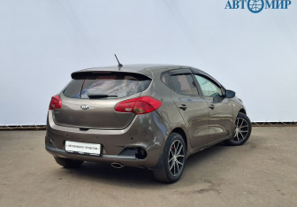 Подержанный автомобиль Kia Ceed Hatchback 2014 года (5 фото)