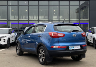 Подержанный автомобиль Kia Sportage 2012 года (7 фото)