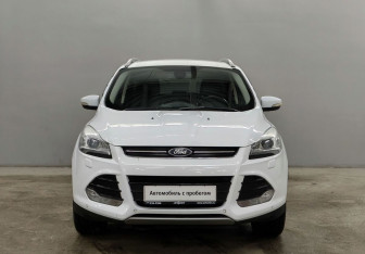 Подержанный автомобиль Ford Kuga 2014 года (2 фото)