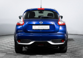 Подержанный автомобиль Nissan Juke 2017 года (6 фото)