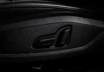 Подержанный автомобиль Audi A4 Sedan 2020 года (15 фото)