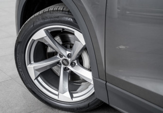 Новый Audi Q8 2025 (38 фото)