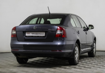 Подержанный автомобиль Skoda Octavia Liftback 2012 года (5 фото)