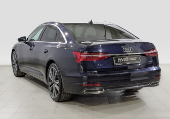 Подержанный автомобиль Audi A6 Sedan 2021 года (7 фото)