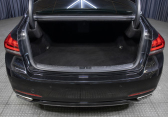 Подержанный автомобиль Genesis G80 2019 года (10 фото)